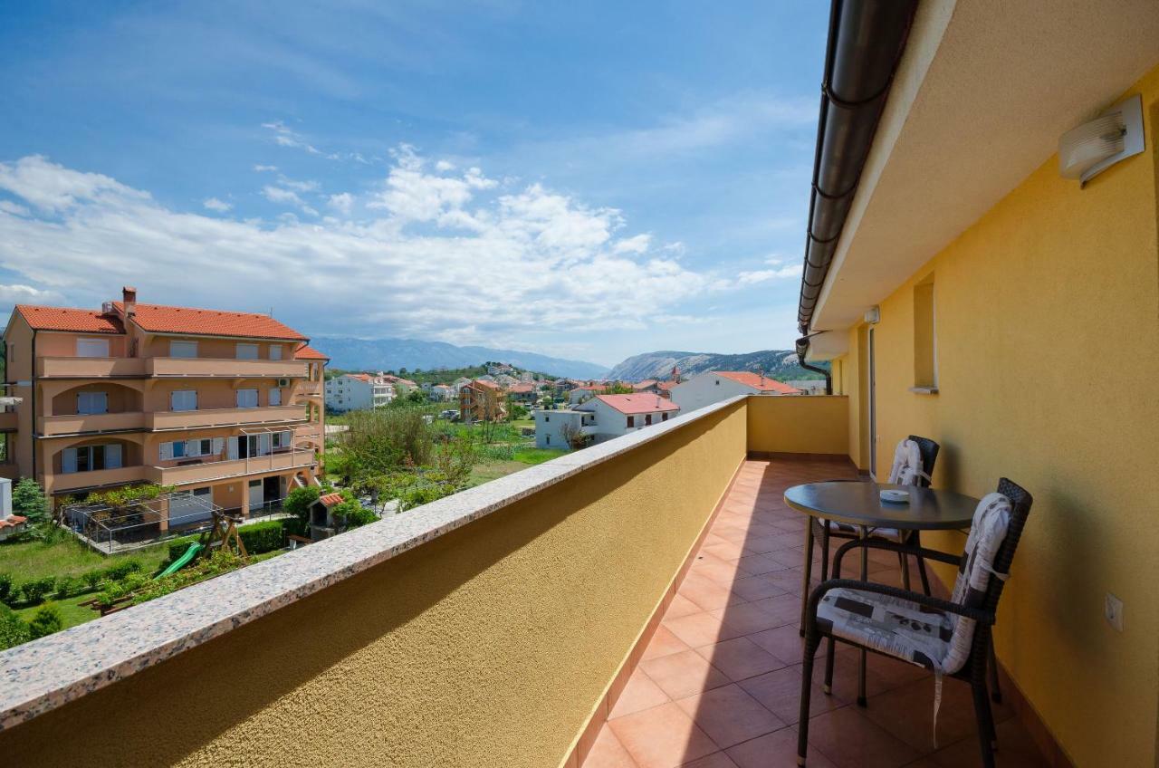 Apartments Mirjana Lopar Exterior photo