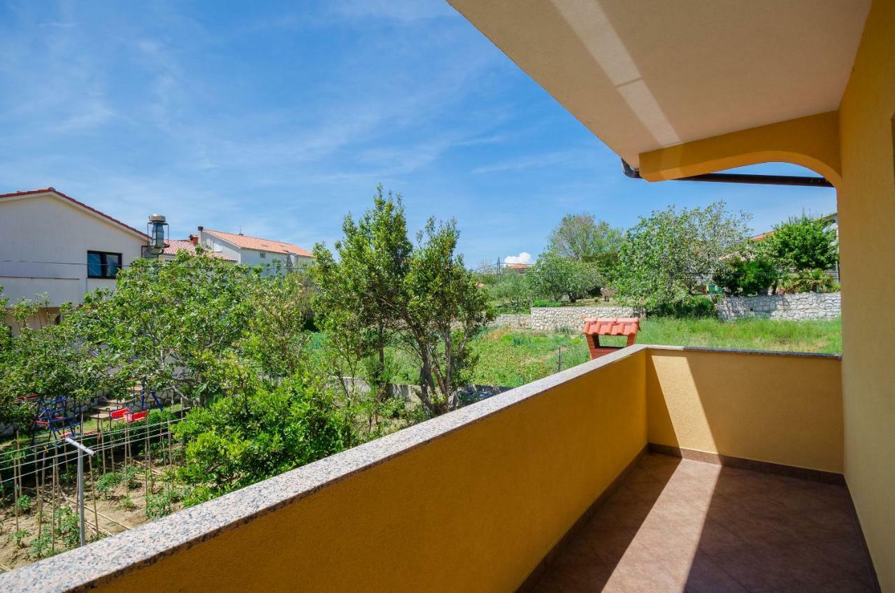 Apartments Mirjana Lopar Exterior photo